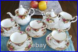 Elegantly Beautiful Royal Albert Old Country Rose Teaset For 4 Settings