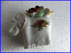 Elephant posy Figurine 1962 ROYAL ALBERT England OLD COUNTRY ROSES ocr
