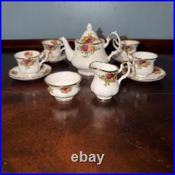 England Royal Albert Old Country Roses Le Petite Tea Set Mini Miniature NOS