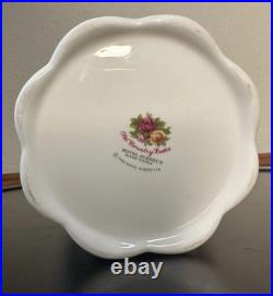 English Porcelain Floral Vase Old Country Roses Vase 1962 Royal Albert