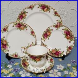 Excellent Royal Albert Old Country Roses 5 piece dinnerware set From Japan