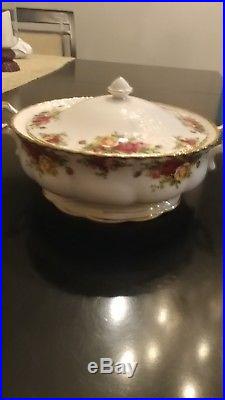 Excellent! Royal Albert Old Country Roses Covered Casserole Vegetable Dish