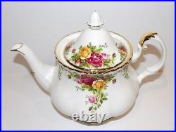 Exquisite Large Royal Albert England Bone China Old Country Roses Tea Pot
