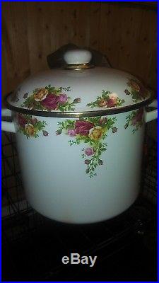 Extremely Rare Royal Albert Enamel crock pot/dutch oven Old Country Roses