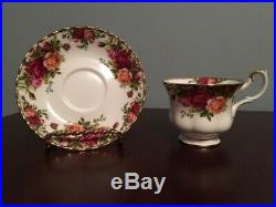 FULL 50 PC LOT Service for 9 Royal Albert Old Country Roses 1962 England China