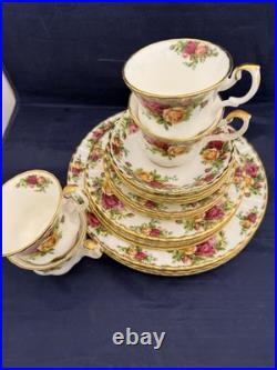 Four 5-pc Place Settings Royal Albert OLD COUNTRY ROSES Dinnerware 1962 Four 5-pc Place Settings Royal Albert OLD COUNTRY ROSES Dinnerware 1962