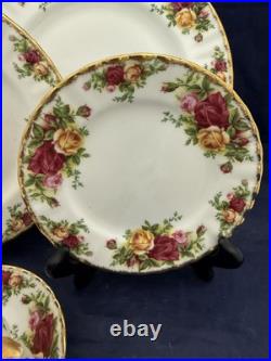 Four 5-pc Place Settings Royal Albert OLD COUNTRY ROSES Dinnerware 1962 Four 5-pc Place Settings Royal Albert OLD COUNTRY ROSES Dinnerware 1962