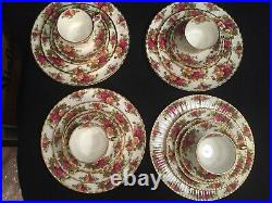 Four Royal Albert OLD COUNTRY ROSES 5-Piece Place Settings 20 Pieces