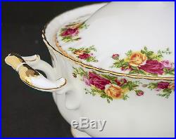 Gorgeous 1962 Royal Albert Bone China Old Country Roses Large Soup Tureen NEW