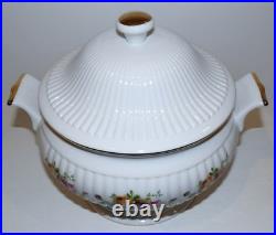 Gorgeous Royal Albert Fine China Old Country Roses Soup Tureenno Ladle