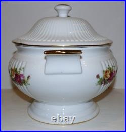 Gorgeous Royal Albert Fine China Old Country Roses Soup Tureenno Ladle