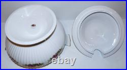 Gorgeous Royal Albert Fine China Old Country Roses Soup Tureenno Ladle