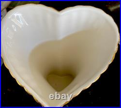 Gorgeous! Royal Albert OLD COUNTRY ROSES Vase 9.5 22K Gold Hand Painted Trim