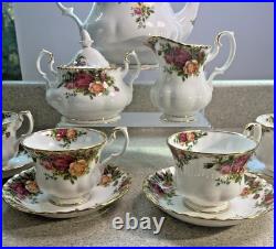 H911 Royal Albert Old Country Roses Tea Set Teapot Sugar Creamer 4 Cups Saucers