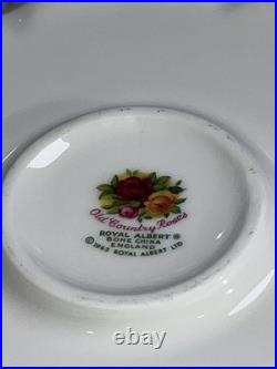 H912 Royal Albert Old Country Roses Teapot Warmer England, 5.5 Diameter