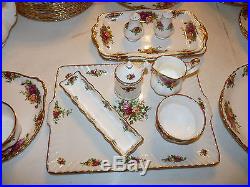 HUGE! Royal Albert Old Country Roses 1962 Made in England 100PC PLUS FLATWARE