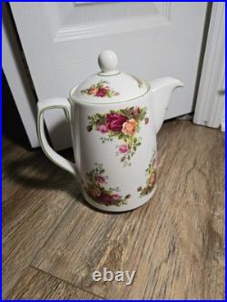 Large Old Country Roses Teapot or Coffee Pot Rare Green Trim Casual Collection Large Old Country Roses Teapot or Coffee Pot Rare Green Trim Casual Collection