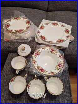 Large Set of Royal Albert Old Country Roses Dinnerware 8 settings and More