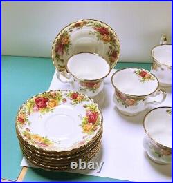 Lot Of 8 Royal Albert Old Country Roses Footed Cups And Saucers Montrose Style