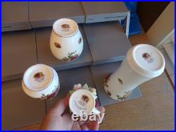 Lot Royal Albert Old Country Roses Bone China-Bud Vase/Flower Cup/Cookie Biscuit