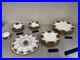 Lot_of_32_Royal_Albert_Old_Country_Roses_Bone_China_Plates_Egg_Tray_England_01_rei