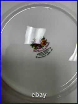 Lot of 32 Royal Albert Old Country Roses Bone China Plates & Egg Tray England