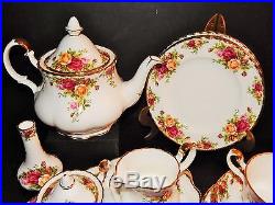 Lovely Complete 23 Piece Royal Albert Old Country Roses Teaset For Four