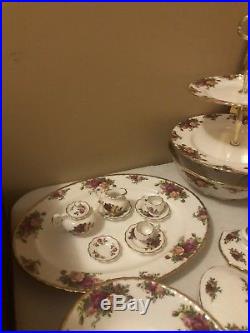 Massive Royal Albert Old Country Roses Set 161 pieces