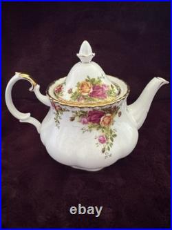 NEW Royal Albert Old Country Roses 3 Piece Tea Set & Salt And Pepper Shakers