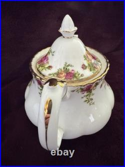 NEW Royal Albert Old Country Roses 3 Piece Tea Set & Salt And Pepper Shakers