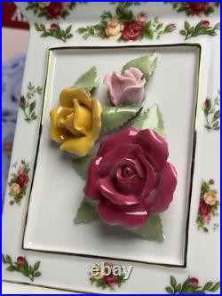 NIB Royal Albert Old Country Roses Grandfather Clock 15 1/2 TESTED & WORKS NIB Royal Albert Old Country Roses Grandfather Clock 15 1/2 TESTED & WORKS