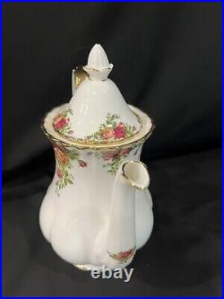 Never Used, ROYAL ALBERT Old Country Roses Coffee Pot 10, 42 oz, England 1962