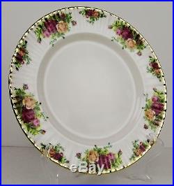 New Royal Albert Old Country Roses (16 Piece/Service for 4) Bone China Set