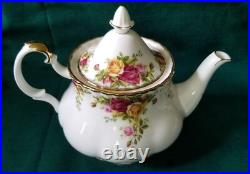 New Royal Albert Old Country Roses Tea Pot Creamer Sugar Bowl 4 Cups & Saucers New Royal Albert Old Country Roses Tea Pot Creamer Sugar Bowl 4 Cups & Saucers