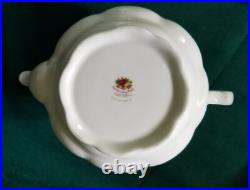 New Royal Albert Old Country Roses Tea Pot Creamer Sugar Bowl 4 Cups & Saucers New Royal Albert Old Country Roses Tea Pot Creamer Sugar Bowl 4 Cups & Saucers