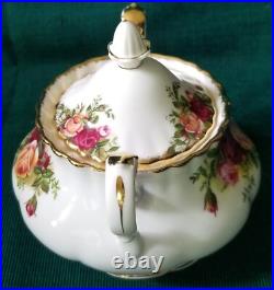 New Royal Albert Old Country Roses Tea Pot Creamer Sugar Bowl 4 Cups & Saucers New Royal Albert Old Country Roses Tea Pot Creamer Sugar Bowl 4 Cups & Saucers