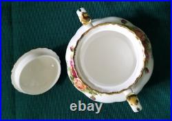 New Royal Albert Old Country Roses Tea Pot Creamer Sugar Bowl 4 Cups & Saucers New Royal Albert Old Country Roses Tea Pot Creamer Sugar Bowl 4 Cups & Saucers