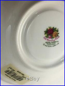 New Unused 40PC. ROYAL DOULTON Old Country Roses Royal Albert England Dinnerware