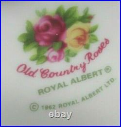 Nib Royal Albert Old Country Rose Pattern Bunny Creamer And Matching Sugar Bowl