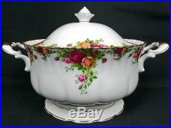 OLD COUNTRY ROSES LARGE SOUP TUREEN, 1st QUALITY, VGC, 1993-2002, ROYAL ALBERT
