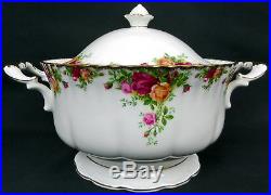 OLD COUNTRY ROSES SOUP TUREEN, 1st QUALITY, GC, 1973-93, ENGLAND, ROYAL ALBERT