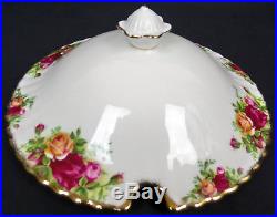 OLD COUNTRY ROSES SOUP TUREEN, 1st QUALITY, GC, 1973-93, ENGLAND, ROYAL ALBERT