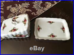 Old Country Roses Cheese/Butter Wedge Tray Dish with Lid Bone China (unused)