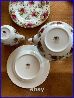 Old Country Roses Classic III Tea/Coffee/Plate Set. Royal Prince Albert