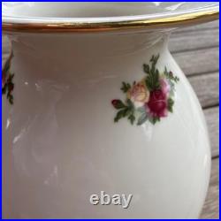 Old Country Roses Royal Albert 1962 Vase Sculpted flowers Old Country Roses Royal Albert 1962 Vase Sculpted flowers