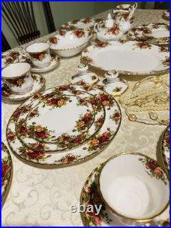 Old Country Roses Royal Albert Bone China 8 Place Settings Complete