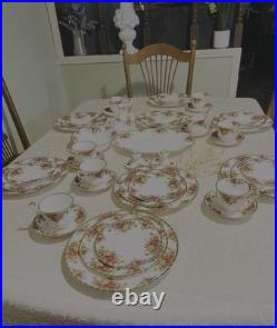 Old Country Roses Royal Albert Bone China 8 Place Settings Complete