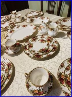 Old Country Roses Royal Albert Bone China 8 Place Settings Complete