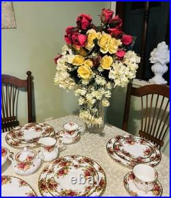 Old Country Roses Royal Albert Bone China 8 Place Settings Complete