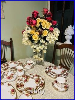 Old Country Roses Royal Albert Bone China 8 Place Settings Complete